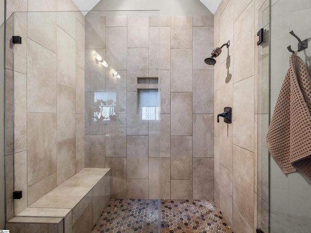 404 Grayson Drive, Moore, SC 29369