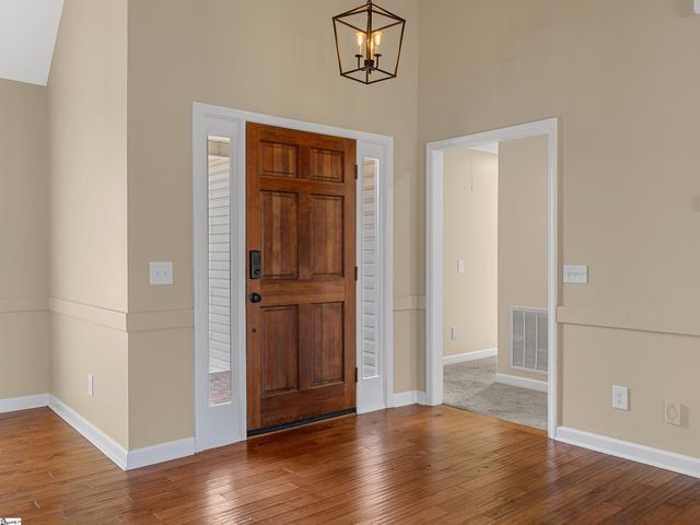 404 Grayson Drive, Moore, SC 29369