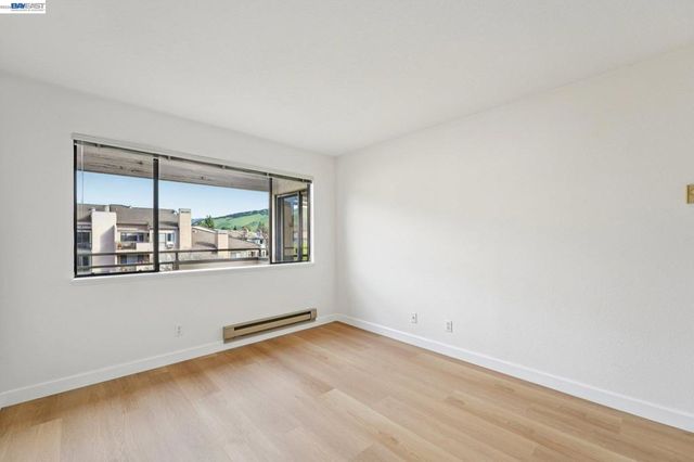 39206 39206 Guardino Dr 310, Fremont, CA 94538