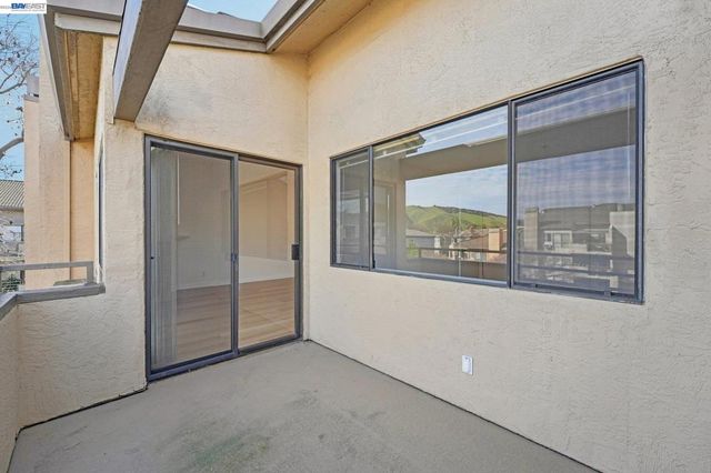 39206 39206 Guardino Dr 310, Fremont, CA 94538