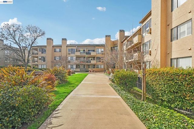 39206 39206 Guardino Dr 310, Fremont, CA 94538