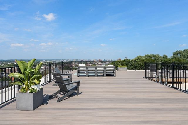 249 Corey Rd 105, Boston, MA 02135