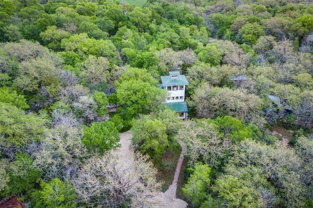 112 Boulder LN, Manor, TX 78653