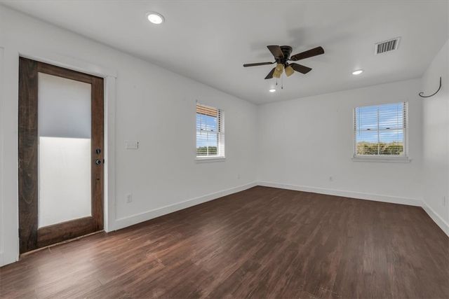 1956 Elm Mott Drive, Waco, TX 76705