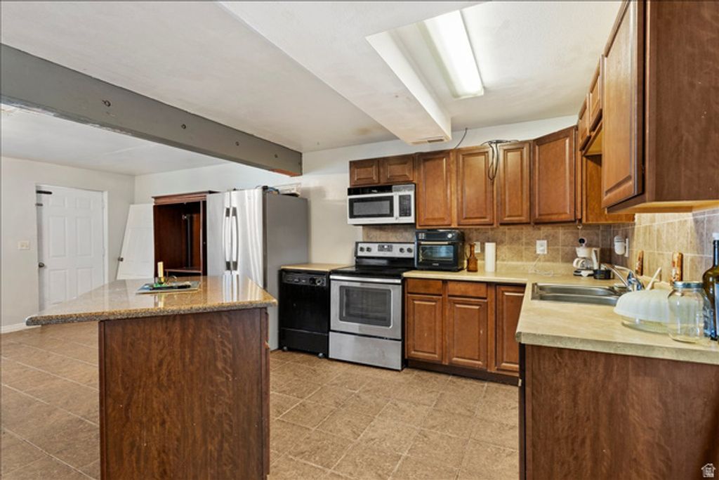 Image 12 of property listing at 160 E 400 N, Smithfield, UT 84335