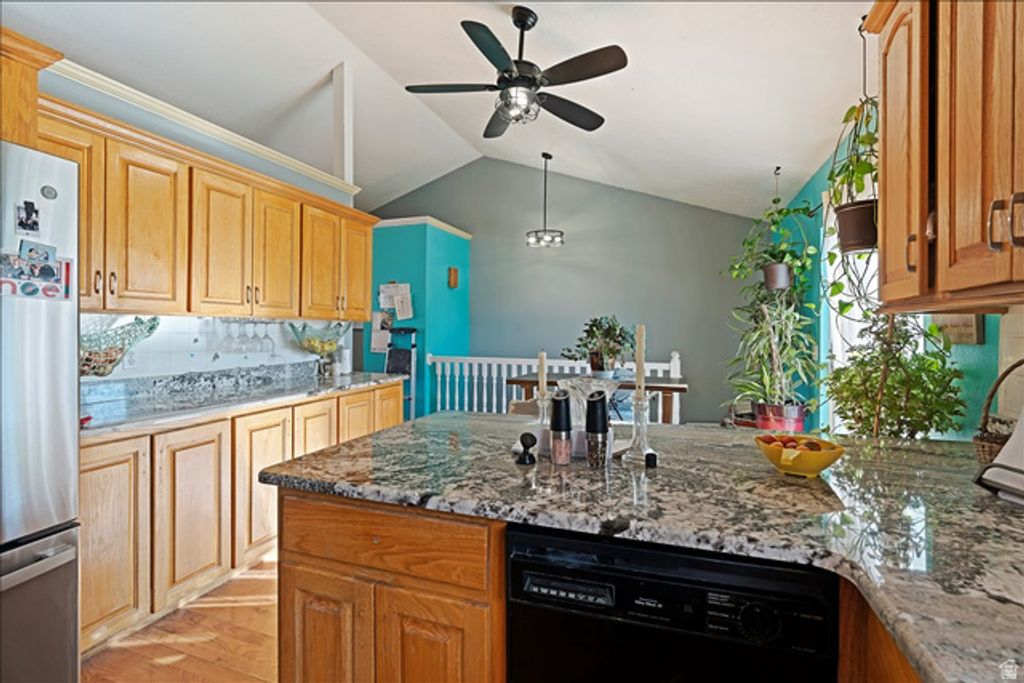 Image 6 of property listing at 160 E 400 N, Smithfield, UT 84335