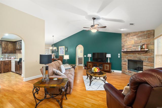 11 Grandilla Way, Hot Springs Village, AR 71909