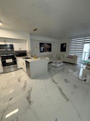 5077 NW 7th Street 912, Miami, FL 33126