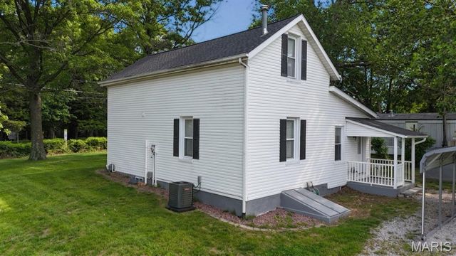 2020 Lebanon Avenue, Belleville, IL 62221