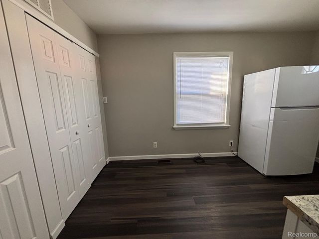 11235 Sherman Avenue, Warren, MI 48089