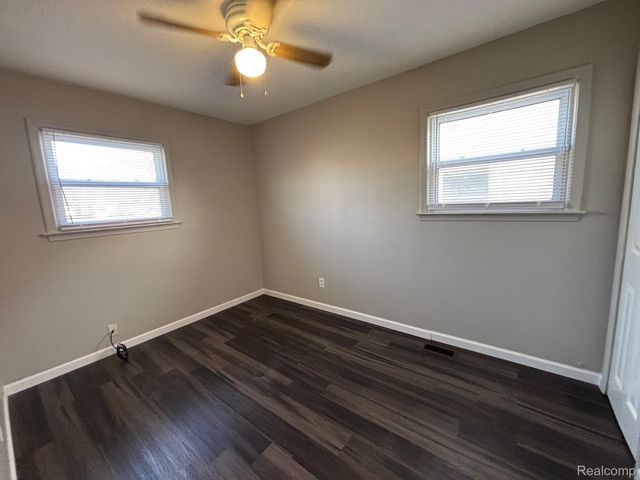 11235 Sherman Avenue, Warren, MI 48089