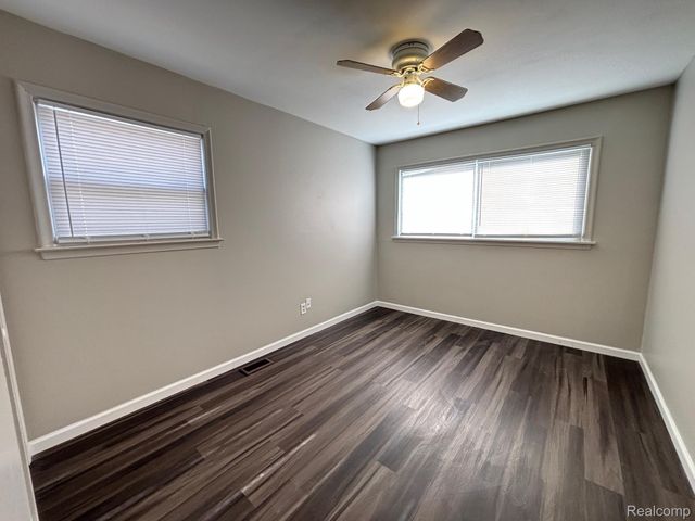 11235 Sherman Avenue, Warren, MI 48089