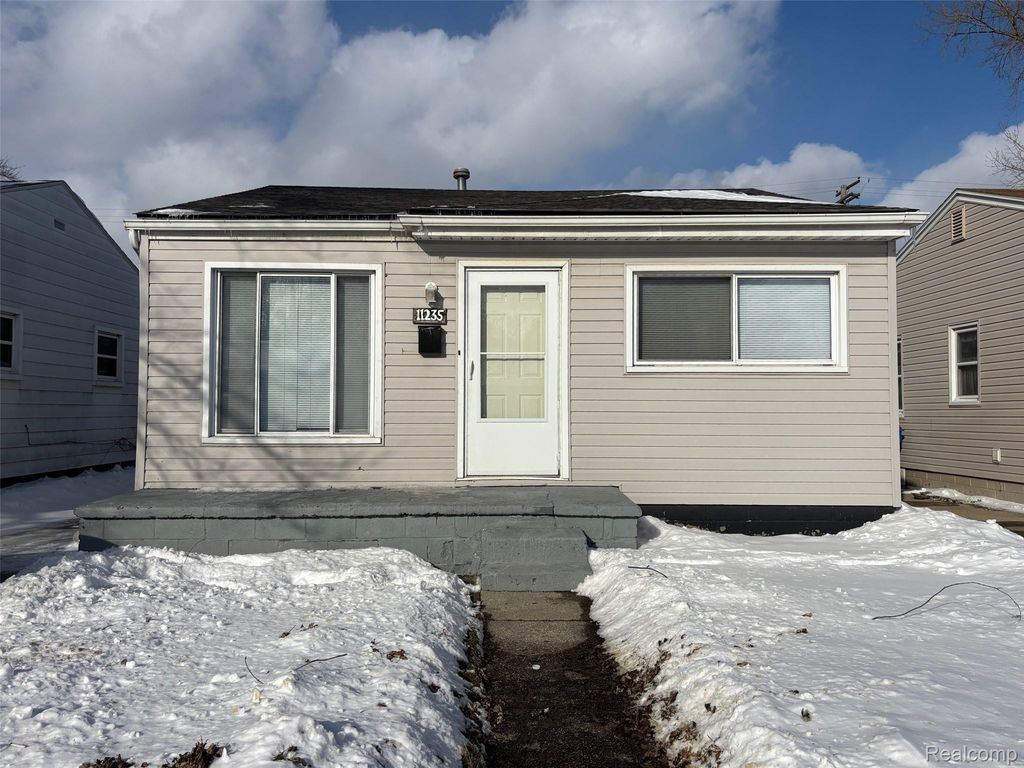 11235 Sherman Avenue, Warren, MI 48089