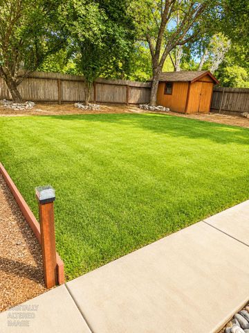 652 Cappella Dr, Diamond Springs, CA 95619