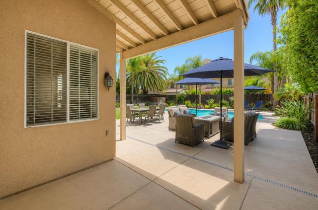 8434 N Savory Way, Fresno, CA 93720