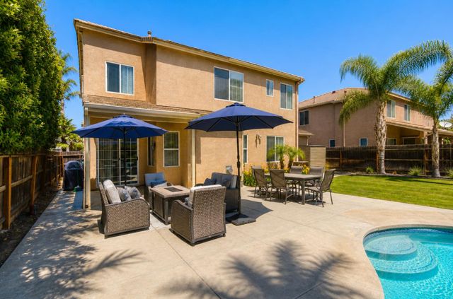 8434 N Savory Way, Fresno, CA 93720