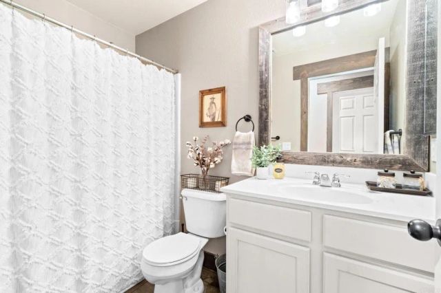 25258 Black Canyon Road, Santa Ysabel, CA 92070