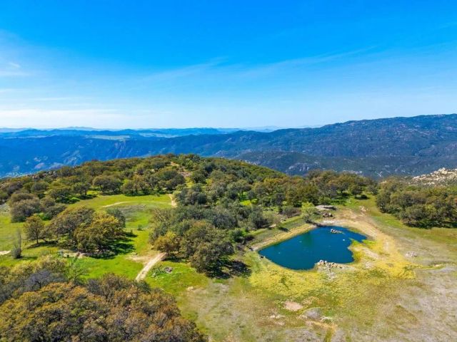 25258 Black Canyon Road, Santa Ysabel, CA 92070