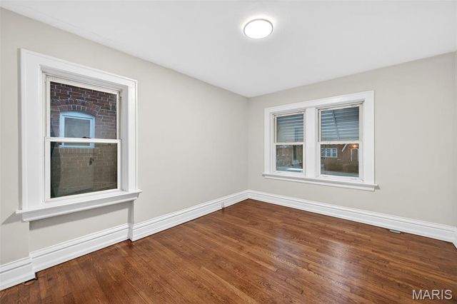 6135 Newport Avenue, St Louis, MO 63116