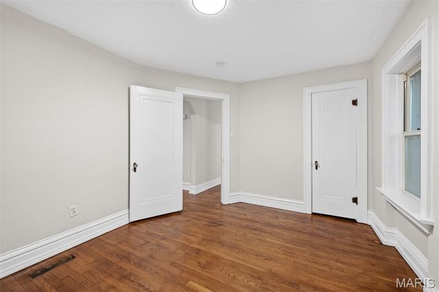 6135 Newport Avenue, St Louis, MO 63116