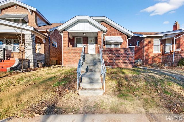 6135 Newport Avenue, St Louis, MO 63116