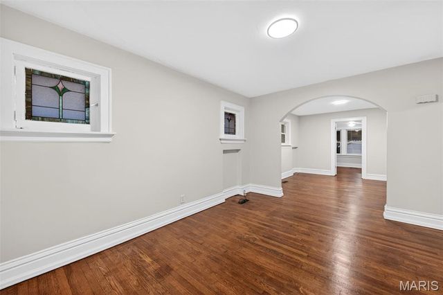 6135 Newport Avenue, St Louis, MO 63116