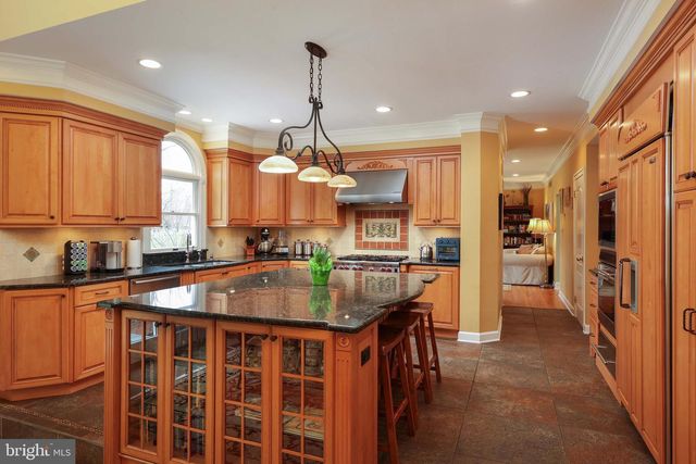 69 DANVILLE DR, Princeton Junction, NJ 08550