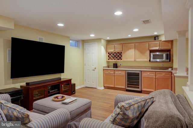 69 DANVILLE DR, Princeton Junction, NJ 08550