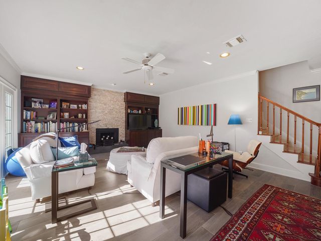 112 Pamellia Drive, Bellaire, TX 77401