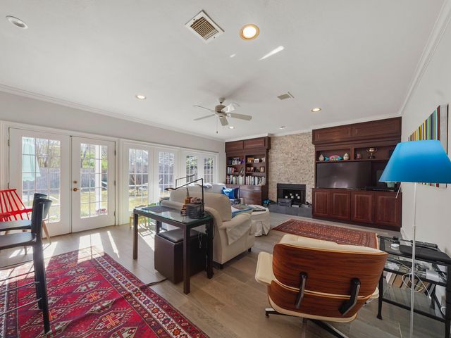 112 Pamellia Drive, Bellaire, TX 77401