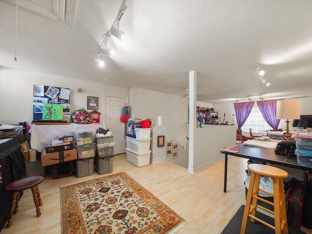 112 Pamellia Drive, Bellaire, TX 77401