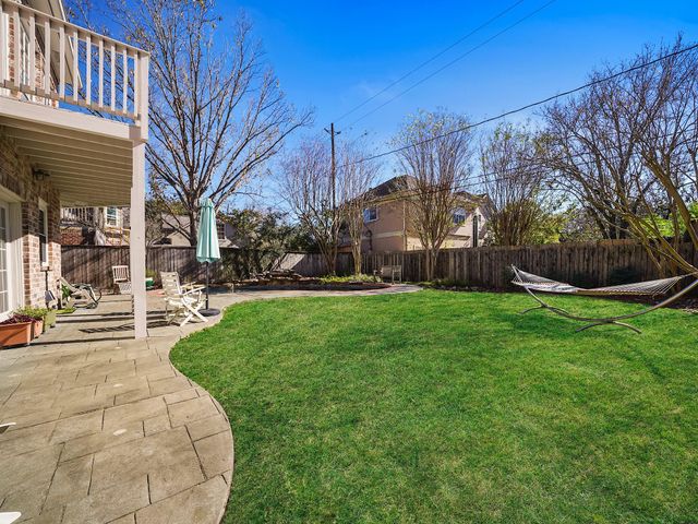 112 Pamellia Drive, Bellaire, TX 77401