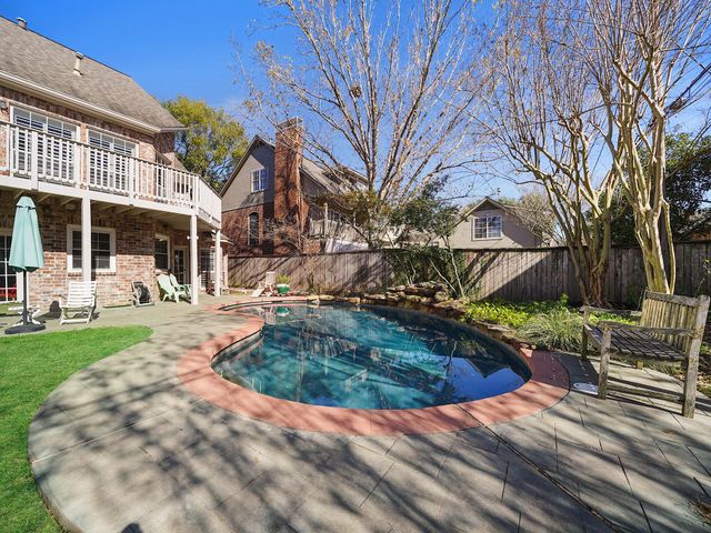 112 Pamellia Drive, Bellaire, TX 77401