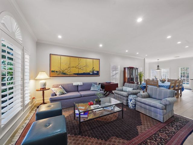 112 Pamellia Drive, Bellaire, TX 77401