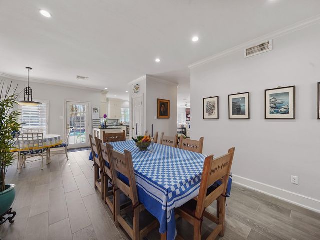 112 Pamellia Drive, Bellaire, TX 77401