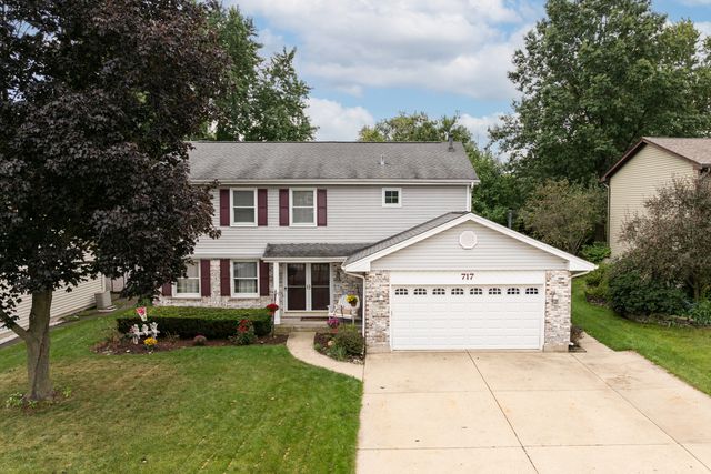 717 S Point Drive, Schaumburg, IL 60193