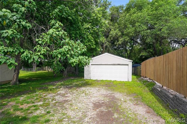 1071 N New Florissant Road, Allenton, MO 63031
