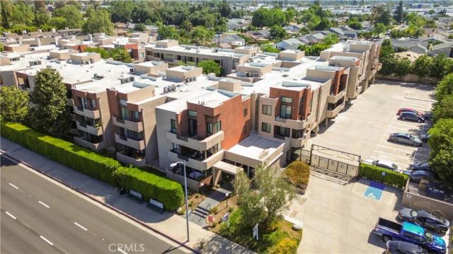 7826 Topanga Canyon 322, Canoga Park, CA 91304