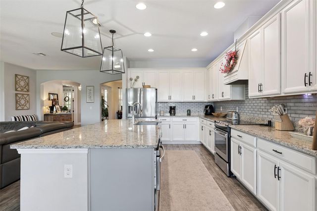 695 LEE AVENUE, Oviedo, FL 32765