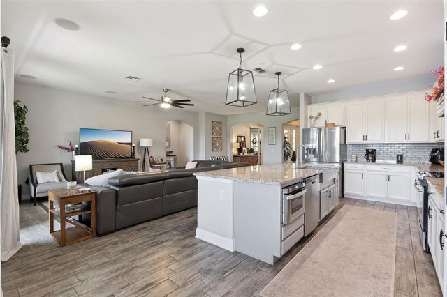 695 LEE AVENUE, Oviedo, FL 32765