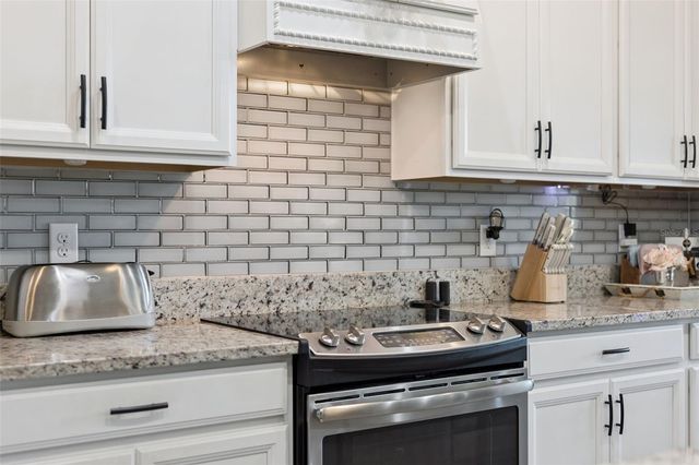 695 LEE AVENUE, Oviedo, FL 32765