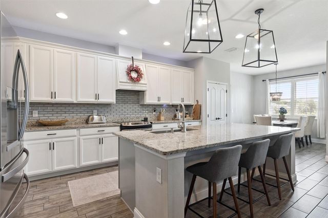 695 LEE AVENUE, Oviedo, FL 32765