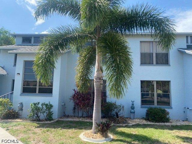 5828 Littlestone CT, North Fort Myers, FL 33903