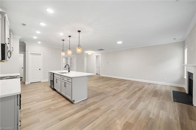 160 Red Maple Way, King, NC 27021