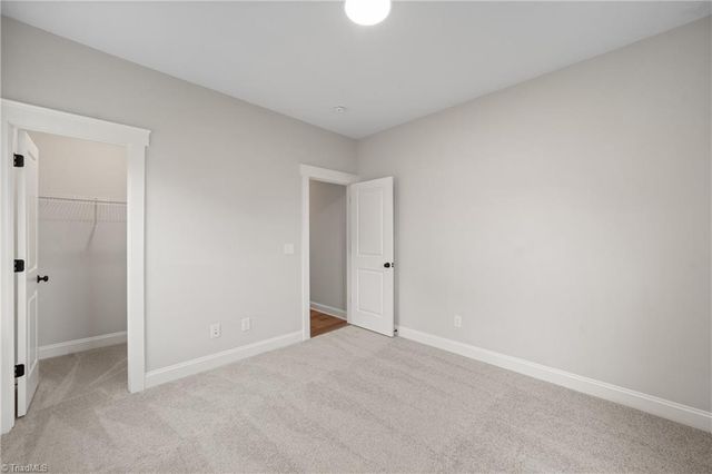 160 Red Maple Way, King, NC 27021