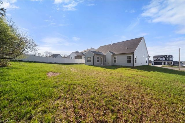 160 Red Maple Way, King, NC 27021