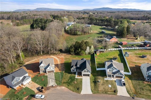 160 Red Maple Way, King, NC 27021