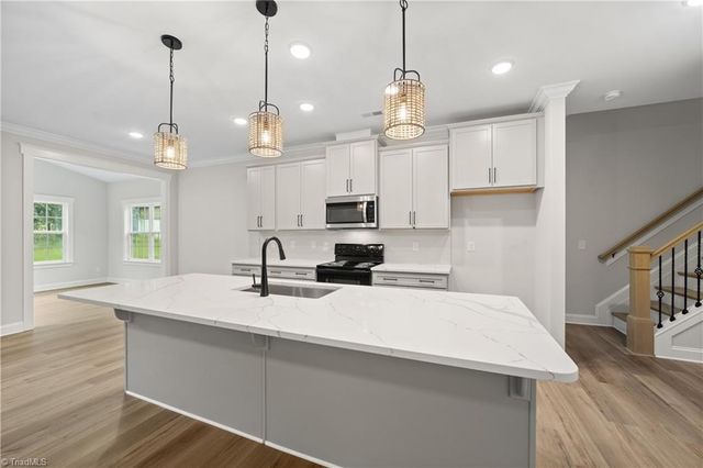 160 Red Maple Way, King, NC 27021