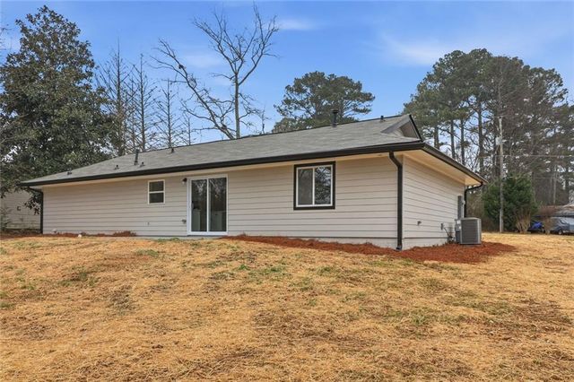 6075 Sumter Drive, Douglasville, GA 30135