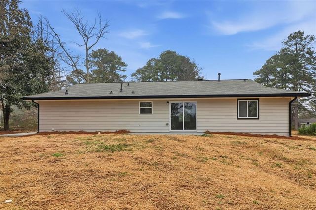 6075 Sumter Drive, Douglasville, GA 30135